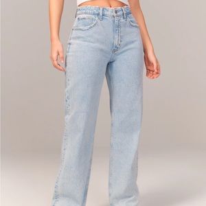 Barely worn Curved Love High Rise 90s Relaxed Jean